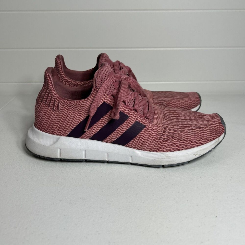 Adidas Sneakers Women’s Size 9 Pink Maroon Swift Run Casual Slip In